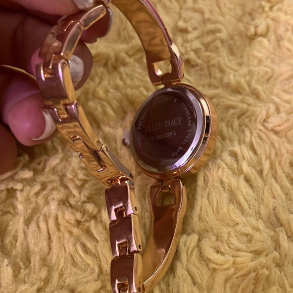 Watch - Picture 3 of 3